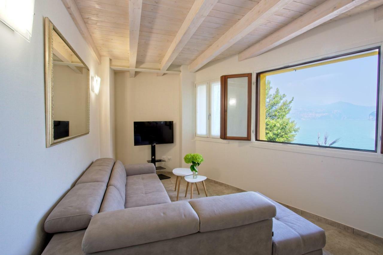 Casa Vacanze Marconi 22 Marone Kültér fotó