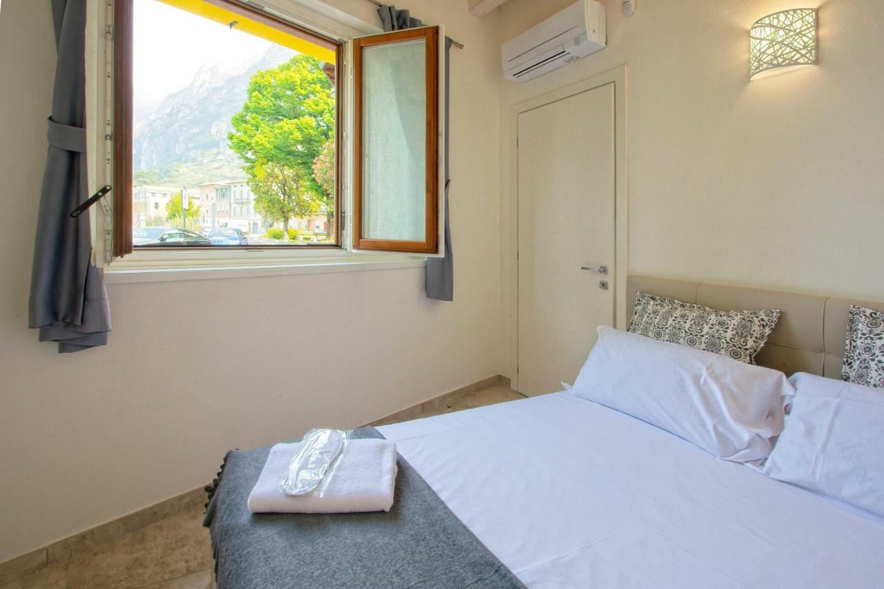 Casa Vacanze Marconi 22 Marone Kültér fotó