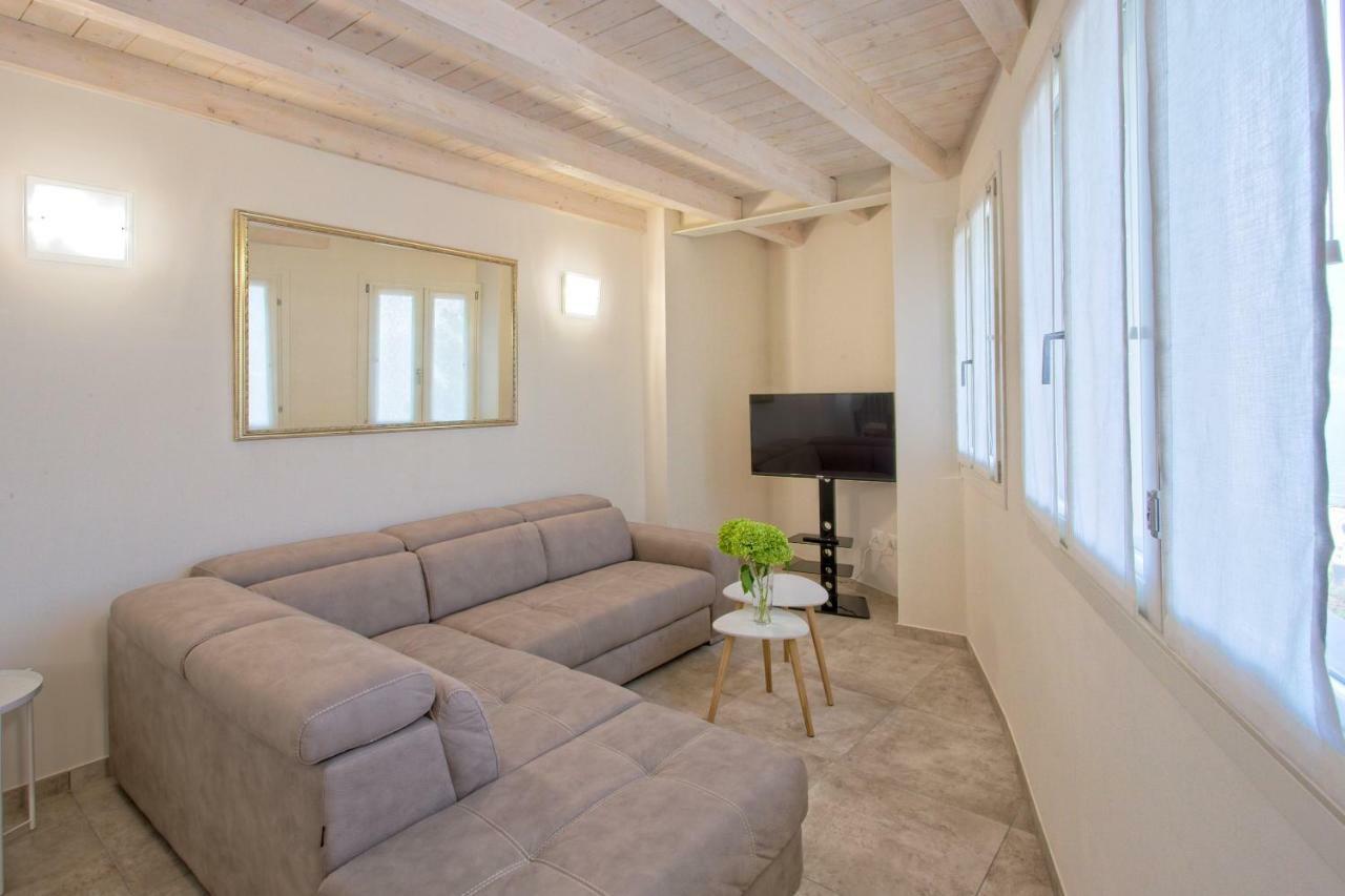 Casa Vacanze Marconi 22 Marone Kültér fotó